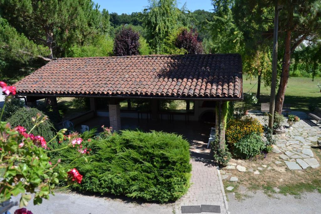 Trattoria Vecchio Mulino Bed and Breakfast Niella Tanaro Εξωτερικό φωτογραφία