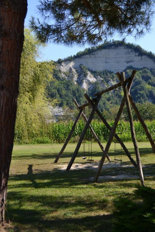 Trattoria Vecchio Mulino Bed and Breakfast Niella Tanaro Εξωτερικό φωτογραφία