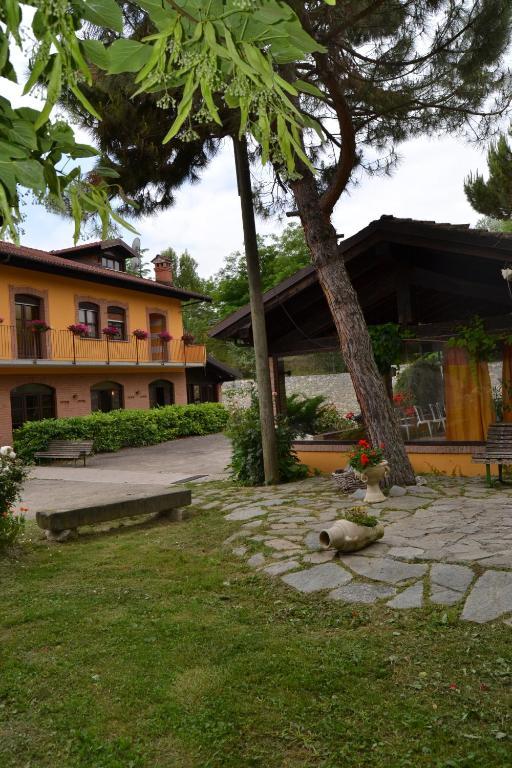 Trattoria Vecchio Mulino Bed and Breakfast Niella Tanaro Εξωτερικό φωτογραφία